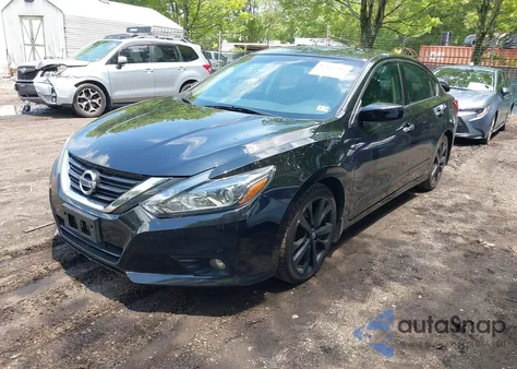 2017 Nissan Altima 2.5 Sr z USA, uszkodzony, nr VIN 1N4AL3AP8HC222679